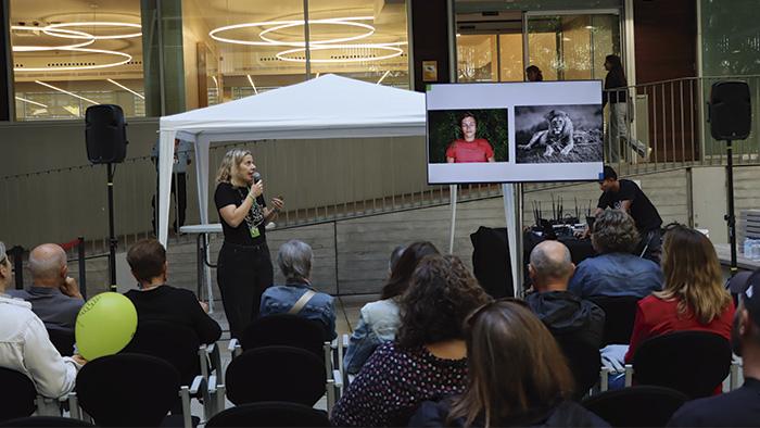 La Dra. Ana Fernández-Arcos ofreció la microcharla científica "Dormir bien para vivir mejor. Impacto del sueño en tu cerebro y tu salud".