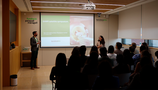 Dr. Gemma Salvadó and Dr. David Vállez welcoming the attendees
